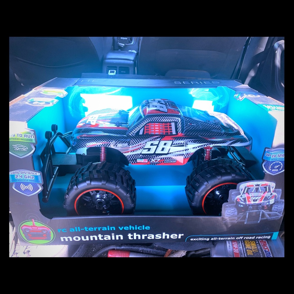 RC VEHICLE NEW IN BOX